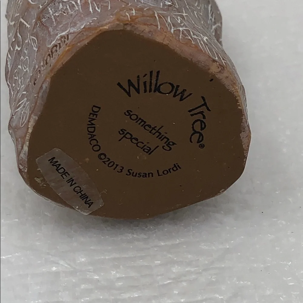 Willow Tree Something Special Figurine